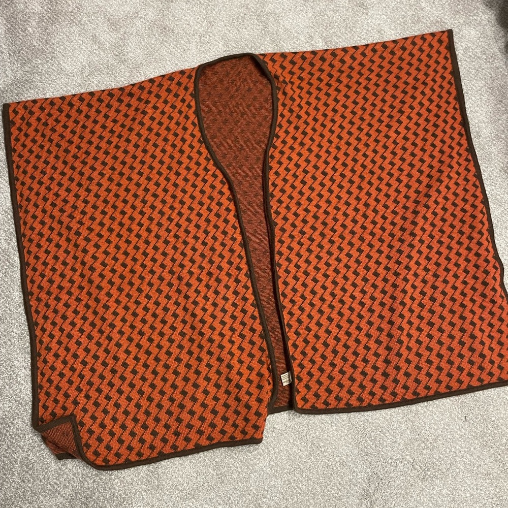 Cozy alpaca wrap from Peru
